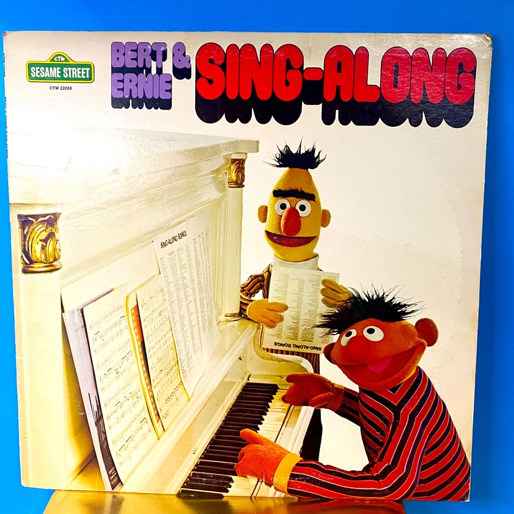SESAME STREET VTG 1975 BERT & ERNIE SING-ALONG CTW 22068 VINYL RECORD ALBUM 12”